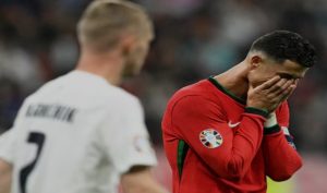 Kazen Cristiana Ronalda za Portugalsko na tekmi 16. kroga proti Sloveniji je rešil vratar Jan Oblak, kapetan pa je bil ob tem vznemirjen in v solzah.